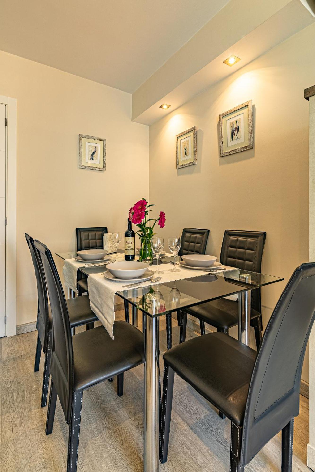City Center Apartment In Marbella Ngoại thất bức ảnh