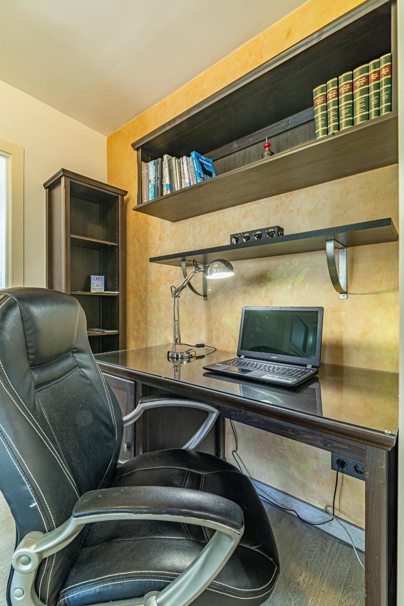 City Center Apartment In Marbella Ngoại thất bức ảnh